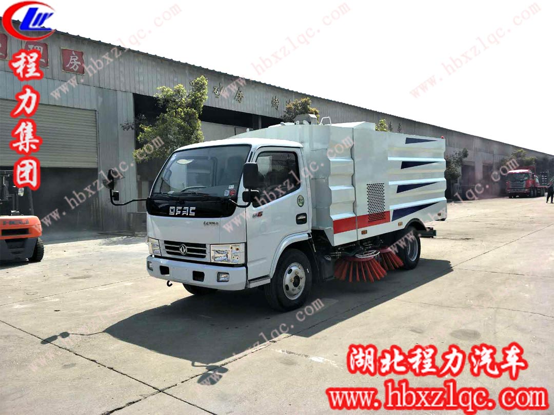 外形無(wú)奇，一掃無(wú)塵的程力東風(fēng)小多利卡掃路車(chē)參數(shù)配置