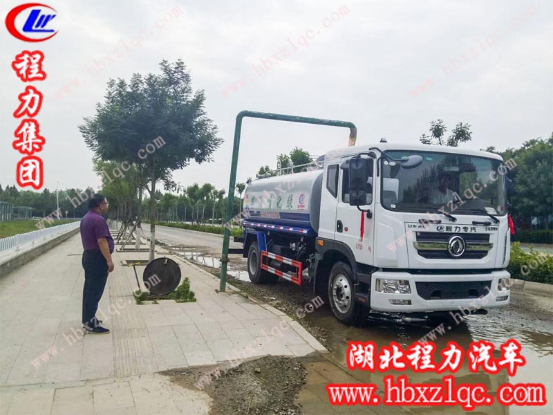 牛氣沖天，好品質(zhì)經(jīng)得起時(shí)間的考驗(yàn)！老客戶再次回購程力集團(tuán)灑水車！