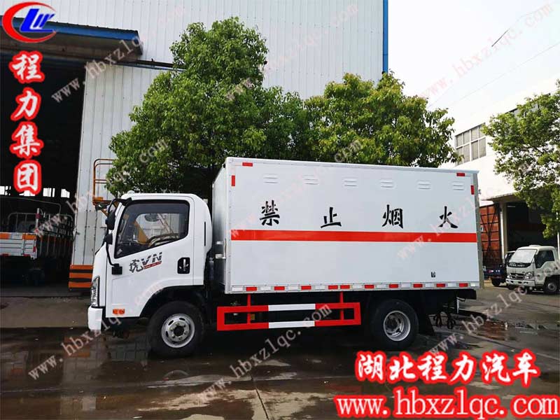 爆破器材運(yùn)輸車報(bào)價