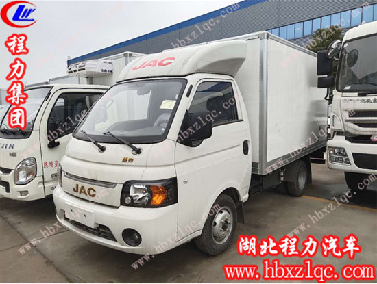 湖北程力專用汽車有限公司小型廂式冷藏車運輸蔬菜水果的好幫手！