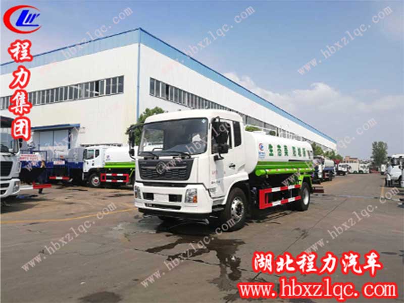 正值寒冬，程力集團(tuán)教您如何做好灑水車冬季防護(hù)