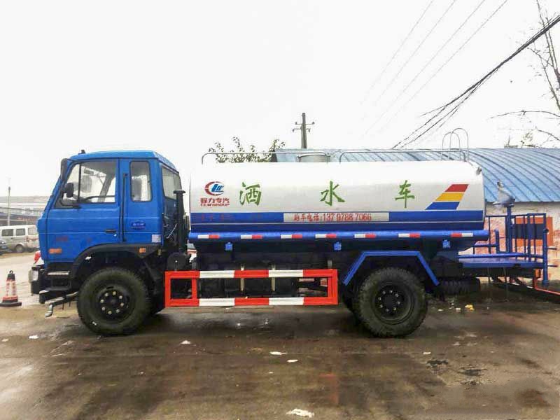 程力集團(tuán)的工地灑水車，您知道怎么選擇嗎？