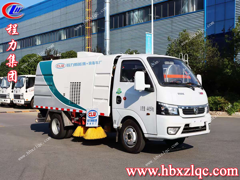 選擇低碳，綠色相伴---湖北程力純電動(dòng)掃路車
